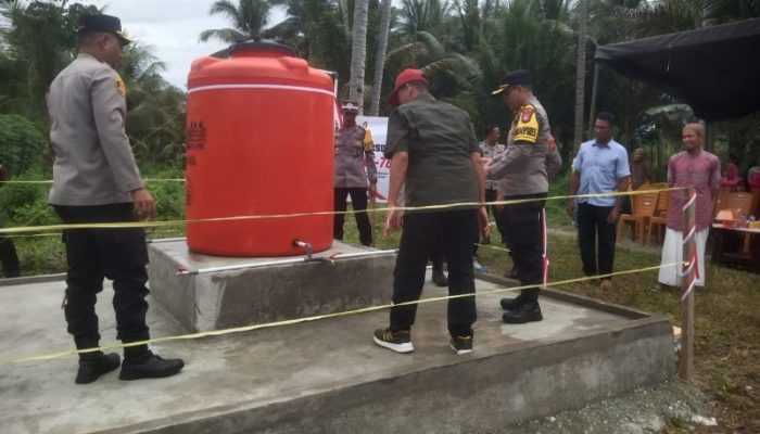Kapolres Touna Resmikan Sarana Air Bersih, Kado HUT Bhayangkara ke-78 untuk Masyarakat