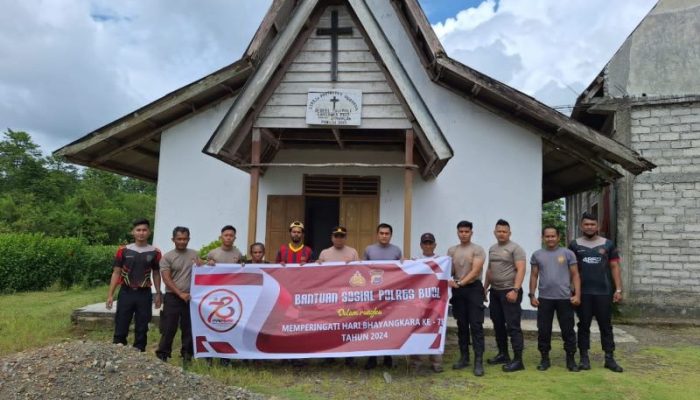 Polres Buol Sambangi Masjid dan Gereja Saat Gelar Bansos Peringatan Hari Bhayangkara Ke-78