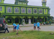 DWP Lapas Ampana Gelar Bakti Sosial Gotong Royong Bersihkan Lingkungan Rumah Ibadah