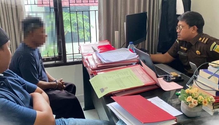 Kejari Touna Terima Tersangka dan Bukti Tindak Pidana Persetubuhan dan atau Pencabulan