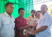 Serahkan Bantuan Sarana dan Prasarana Perikanan, Burhanudin Berharap Dapat Mendukung Produktivitas Para Nelayan