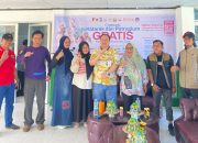 Mewakili Bupati Touna, Kepala Dinas kesehatan, Pengendalian Penduduk dan Keluarga Berencana Lepas Peserta Operasi Gratis katarak dan Pterigium