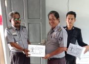 Lapas Ampana Distribusikan Kelengkapan Atribut PDU 1 kepada Pegawai