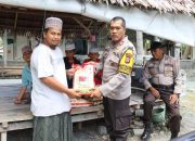 Samapta BERHIAS Kunjungi Ponpes Miftahul Khair Tojo Una Una Bagikan Sembako