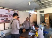 Wakapolres Touna Cek Personil Jaga Kantor KPU dan Bawaslu Touna
