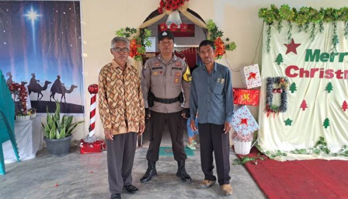 Polsek Jajaran Polres Touna Kembali Lakukan Pengamanan Ibadah Natal Kedua