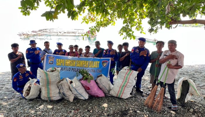 Jaga Kelestarian Pesisir Pantai, Sat Polairud Polres Touna Gelar Bersih-Bersih Pantai