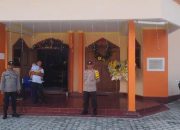 Polres Touna dan Jajaran Lakukan Monitoring Ibadah Minggu Umat Nasrani Di Wilayahnya