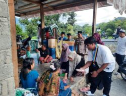 Gandeng PMII, Polres Touna Berbagi Takjil dan Buka Puasa Bersama Masyarakat Di Pegunungan Dusun Uebae