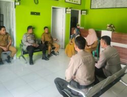 Sambangi Kantor Desa Buntongi, KBO Binmas Ingatkan Jaga Kamtibmas Pasca Pilkada