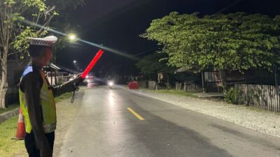 Meningkatnya Kegiatan Masyarakat, Personel Pos Yan Ops Ketupat Polres Touna Laksanakan Gatur