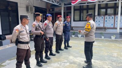 Wakapolres Touna Cek Personil Jaga Kantor KPU, Tekankan Personil Jalankan Tugas Dengan Baik