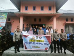 KBO Sat Binmas Polres Touna Pimpin Jumat Curhat Di Kantor Desa Borneang