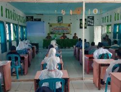 *Bekali Pelajar MA Alkhairaat Ampana Kota, Polres Tojo Una-Una Berikan Materi Kamtibmas dan Bahaya Kenakalan Remaja*