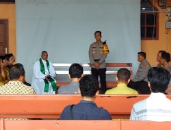 Kapolres Tojo Una-Una Gelar “Minggu Kasih” di Gereja Calvary Ampana, Jalin Komunikasi dengan Jemaat