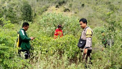 Sinergi Polri dan Warga: Patroli Gabungan Gencarkan Sosialisasi Karhutla di Ulubongka