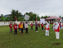 Warga Desa Sansarino Rayakan HUT RI ke-80, Kapolsek Lepas Jalan Santai Penuh Semangat