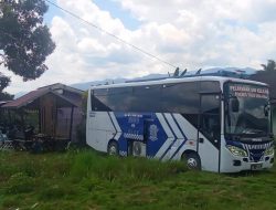 Wujud Nyata Program PRESISI, Polres Touna Hadirkan SIM Keliling ke Desa Dataran Bulan