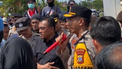Kapolres Touna Kawal Langsung Aksi Aliansi Masyarakat Nelayan Pesisir