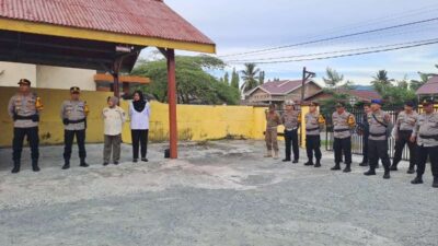 Pastikan Umat Kristiani Beribadah Tenang, Kapolres Touna Sebar Personel Gabungan ke Gereja-Gereja