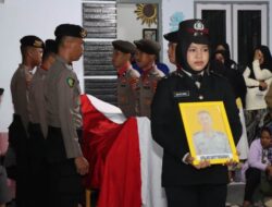 Wakapolres Touna Pimpin Upacara Pelepasan Jenazah Aipda Haris Dapot P. Siahaan