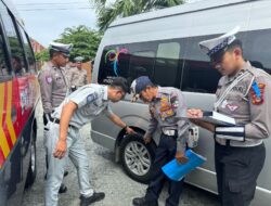 Operasi Tinombala 2026: Polres Touna Periksa Kesehatan Pengemudi dan Kelayakan Armada