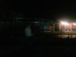 Patroli Jalan Kaki Sat Samapta Polres Tojo Una Una Jaga Keamanan Mako dan Asrama