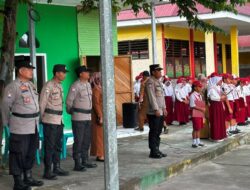 Kasat Binmas Polres Tojo Una-Una Beri Pembinaan Karakter kepada Siswa SDN 1 Ratolindo