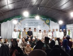 Kapolsek Ampana Kota Wakili Kapolres Hadiri Maulid Nabi