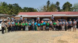 15 Warga Tojo Terima Bansos dari Bayangkara Tadulako Overland